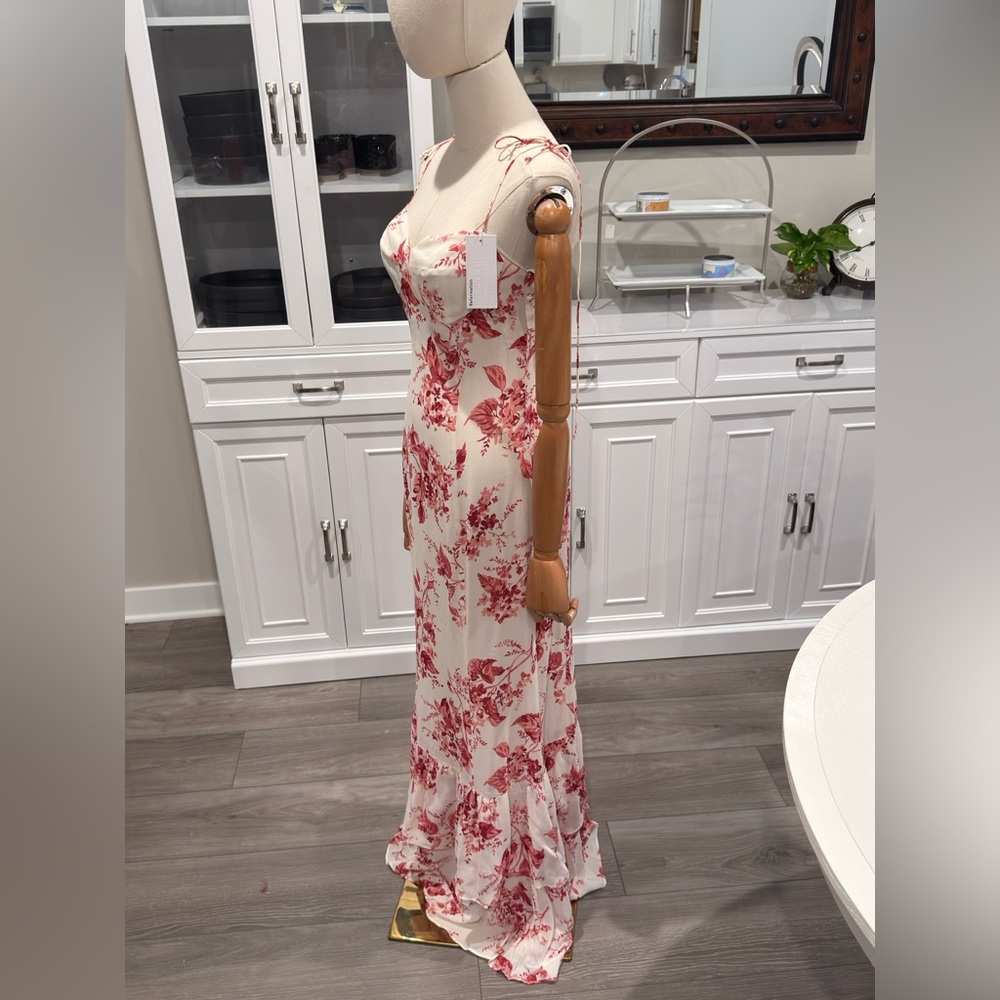 Reformation Fallon Dress in Blush Floral | Size [2] - Picture 2 of 12